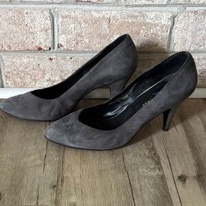 Tara Grey Suede Pumps